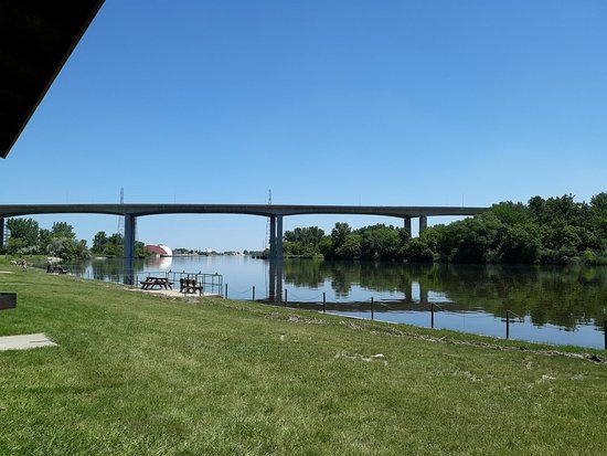 Zilwaukee Riverfront Park